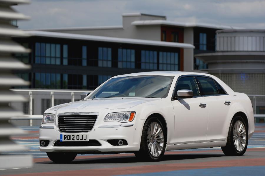  Chrysler 300C 2012 года  (UK) (фото 54 из 91)